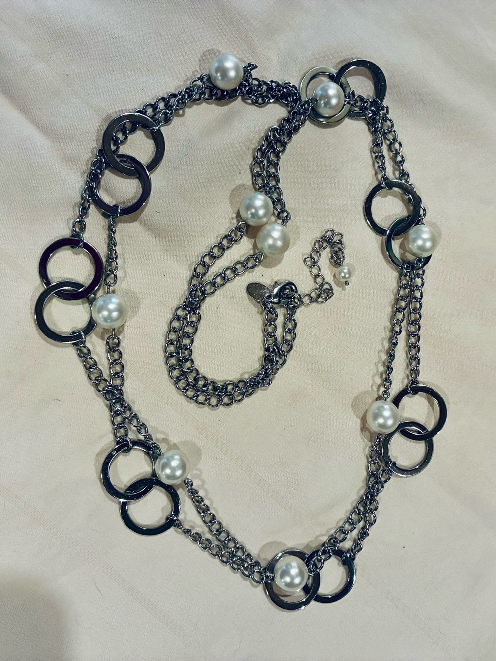 Lia Sophia 27” Silver-Tone Chain Necklace w/ Rings & White Pearls.